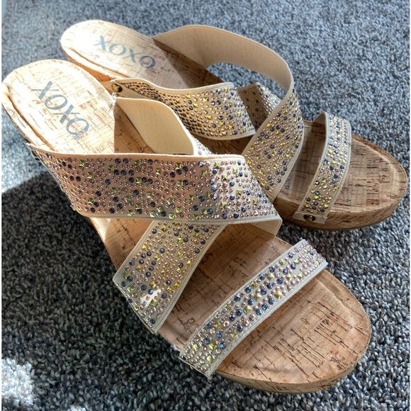XOXO shoes- wedges - Picture 2 of 11
